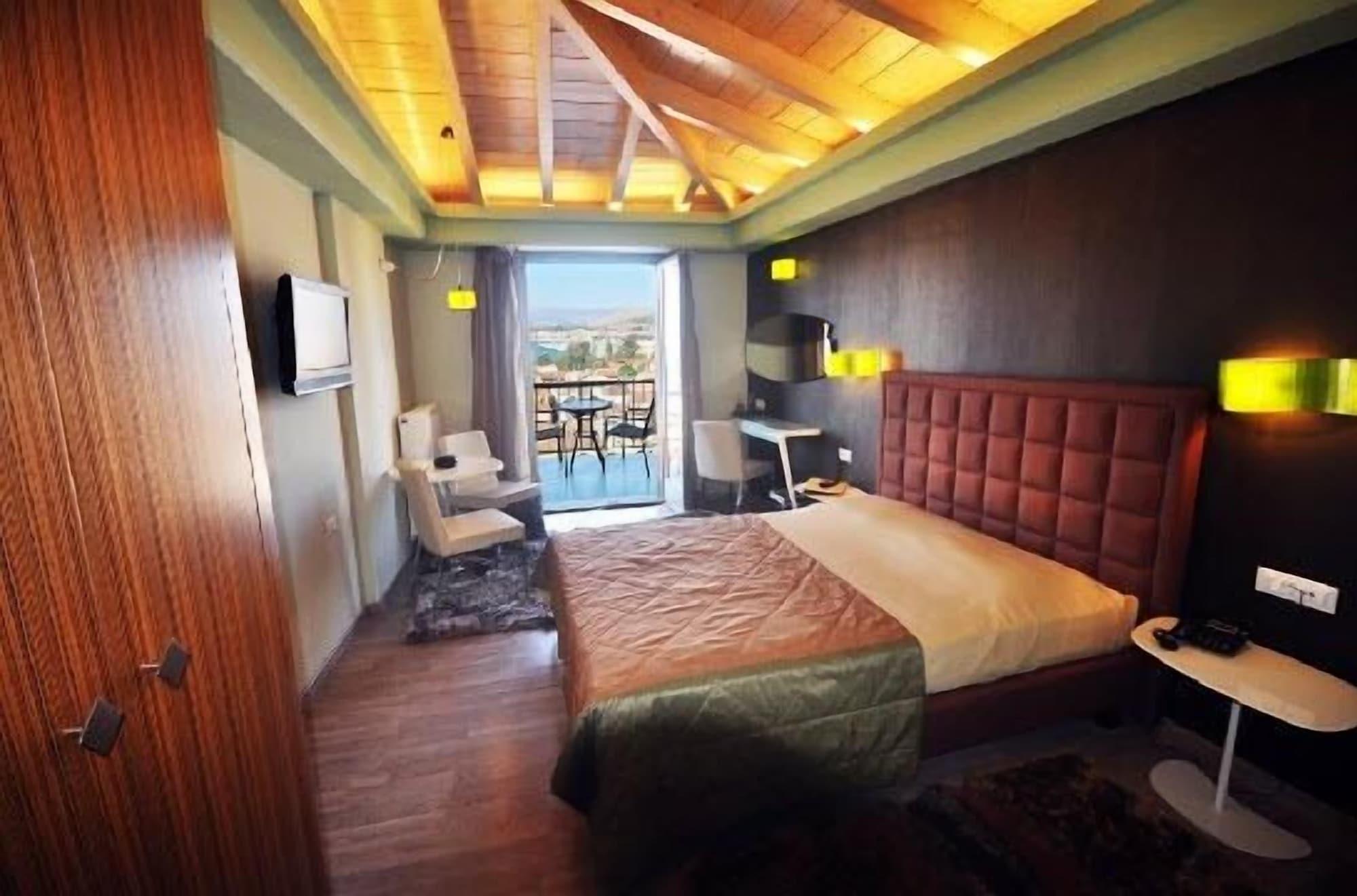 Hotel Amfitriti Palazzo 4*